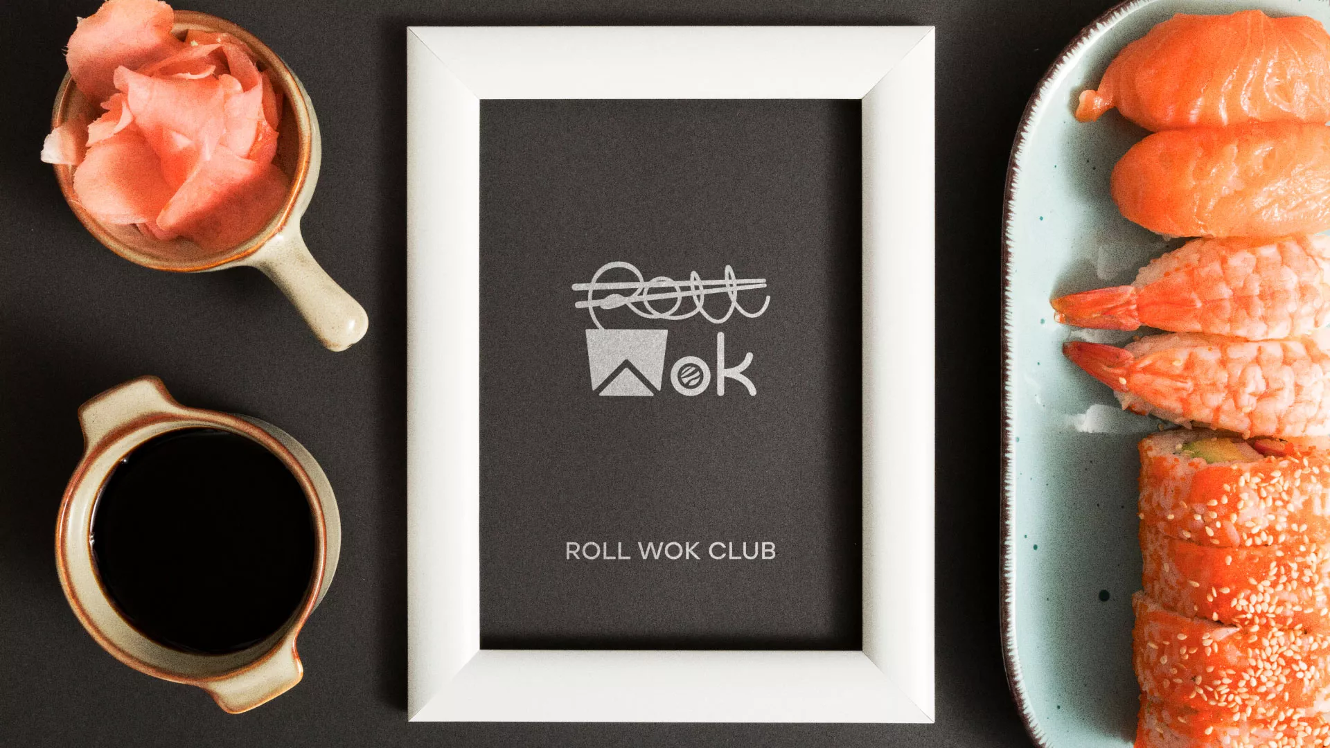Разработка логотипа суши-бара «Roll Wok Club» в Камешково